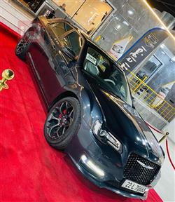 کرایسلەر 300